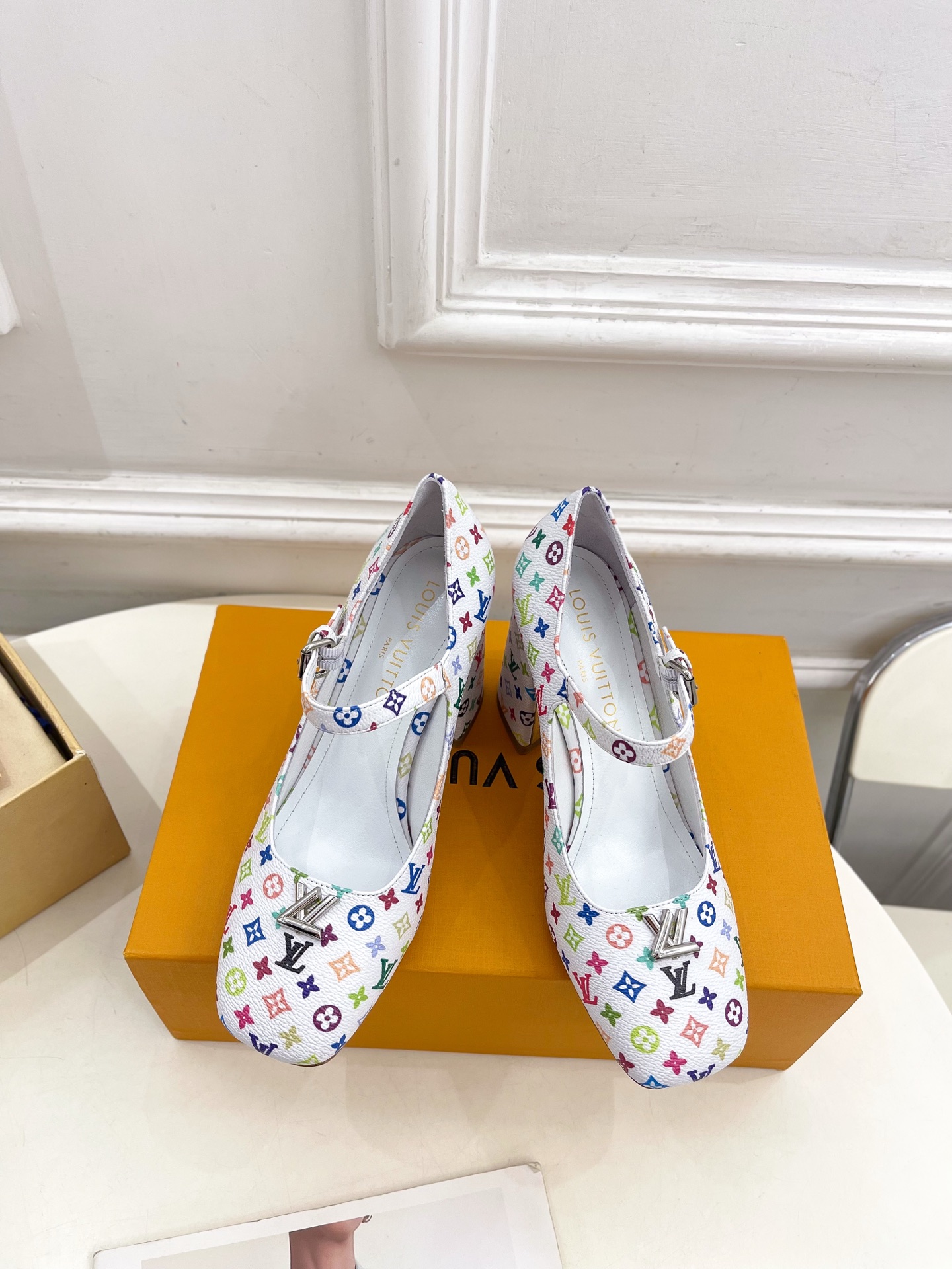 Women's high heels